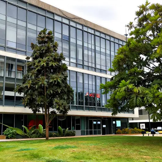 Academia Julio Adnet