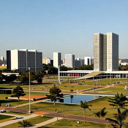 Entenda o Clima de Brasília: Temperaturas e Características Entenda o Clima de Brasília: Temperaturas e Características