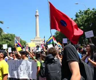 Estudantes pela democracia